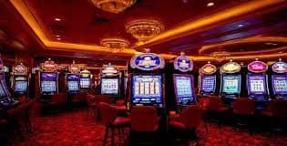 Koleksi slot online dengan berbagai tema di perotogel